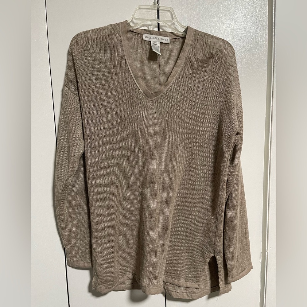 Ballinger V-Neck Linen Sweater in Brown - 28" Front & 31" Back